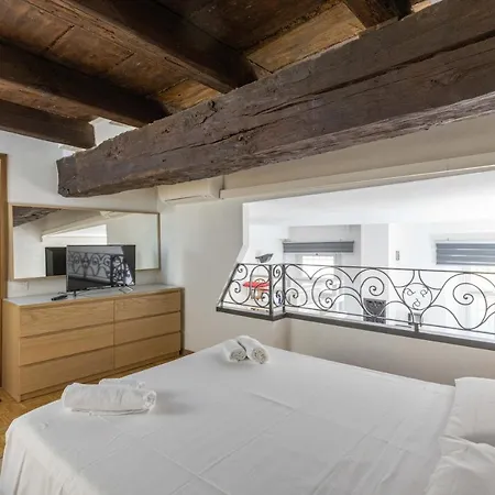 De'carbonesi, By Short Holidays Appartement Bologne