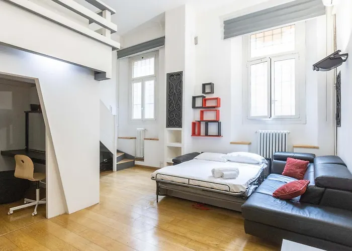 De'carbonesi, By Short Holidays アパート *